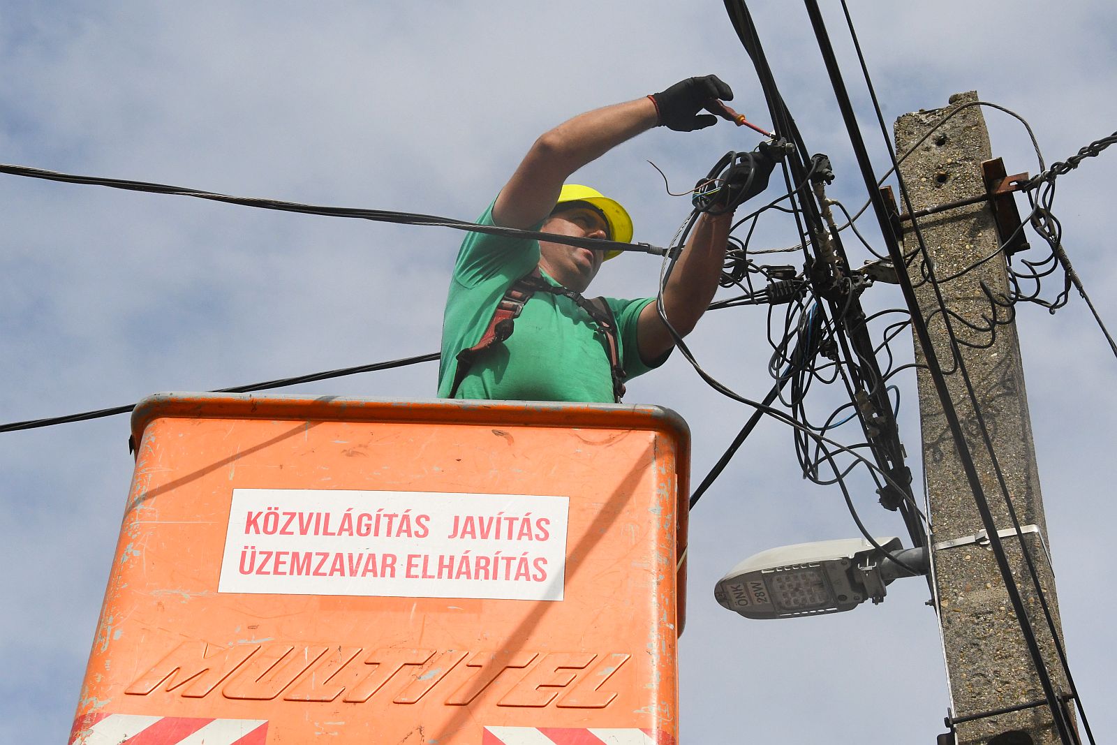 Ezekben az utcákban cserélik a közvilágítás lámpatestjeit ezen a héten